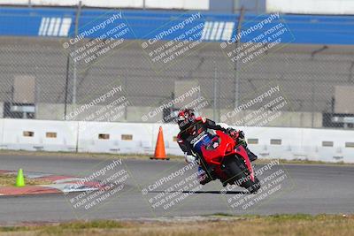 media/Nov-26-2022-Fastrack Riders (Sat) [[b001e85eef]]/Level 3/Session 3 Outside Turn 9/